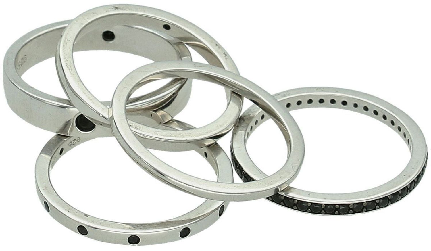 Srebrny pierścionek damski 925 P VI 156251 z pięciu obrączek ozdobionych czarnymi cyrkoniami. Szerokość 2–4 mm, waga 13,73 g, rozmiar 22. Elegancki, designerski wybór dla nowoczesnych kobiet.1.jpg